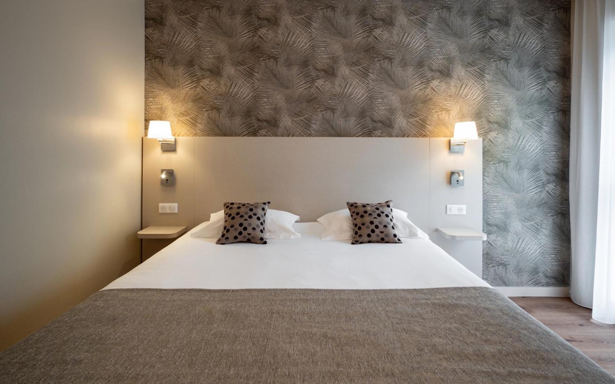 Hotel Kyriad Prestige 3*